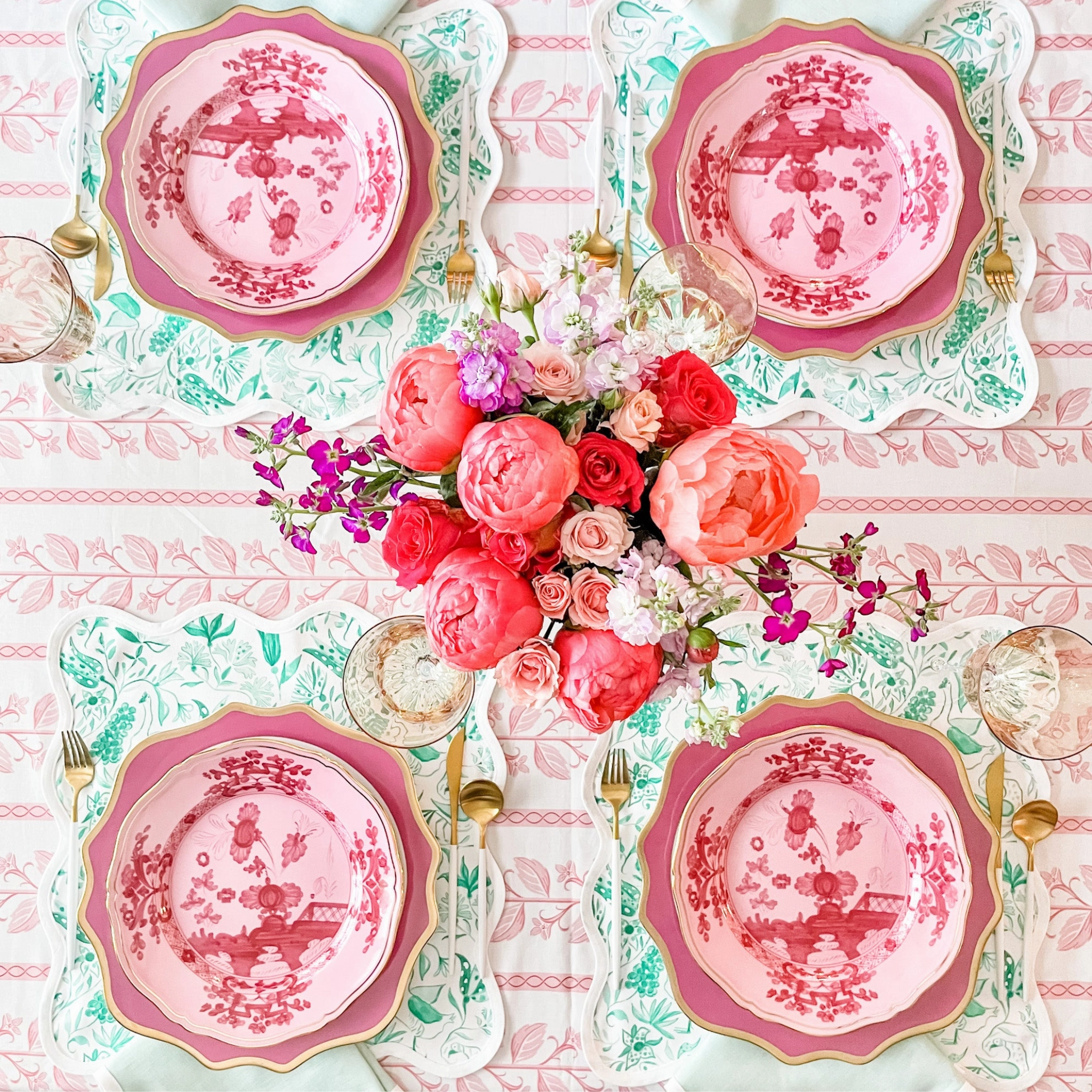 Square Scalloped Placemat, Birds of Paradise - Green