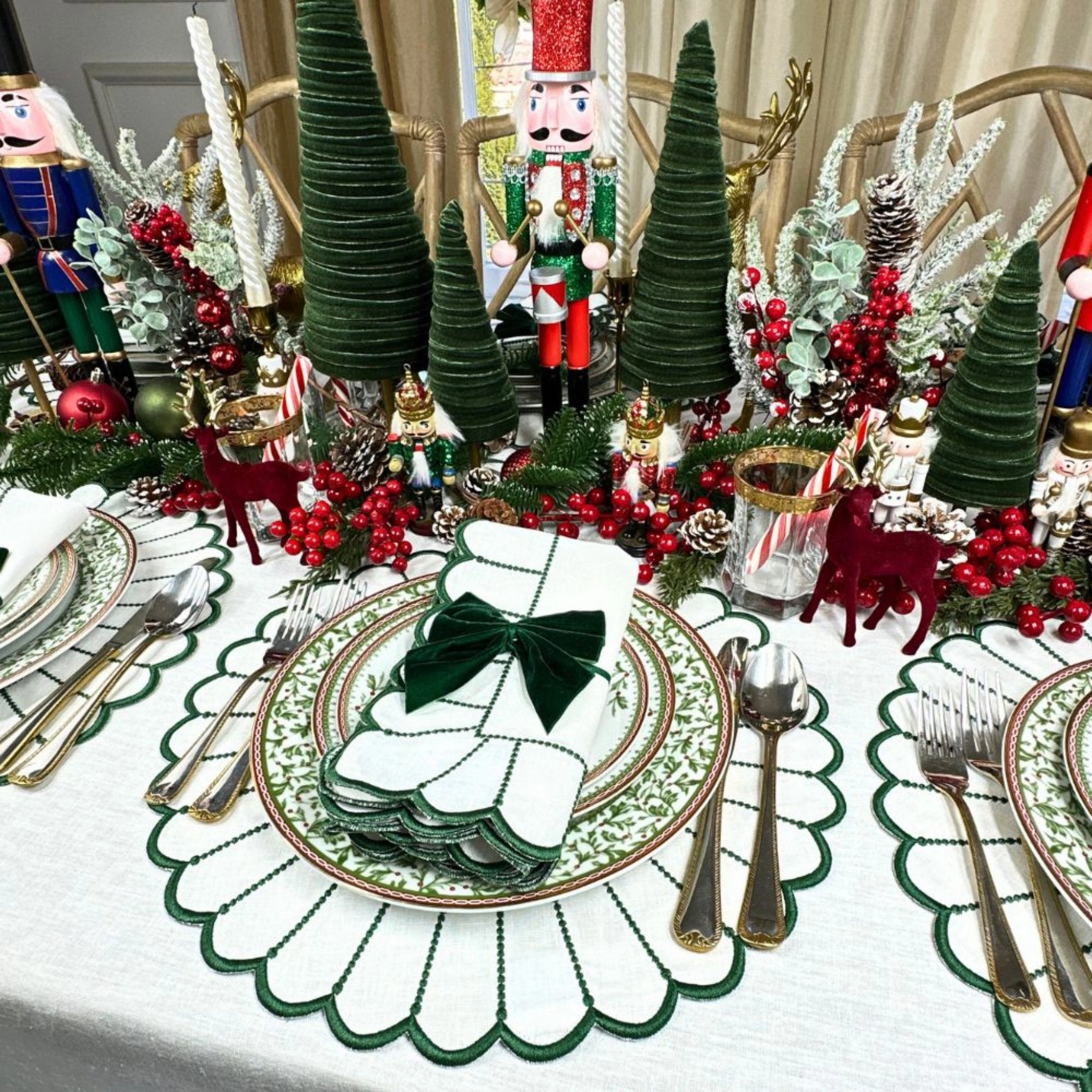 Studio Collection: Pippa Placemat in White/Dark Green, Set of 4