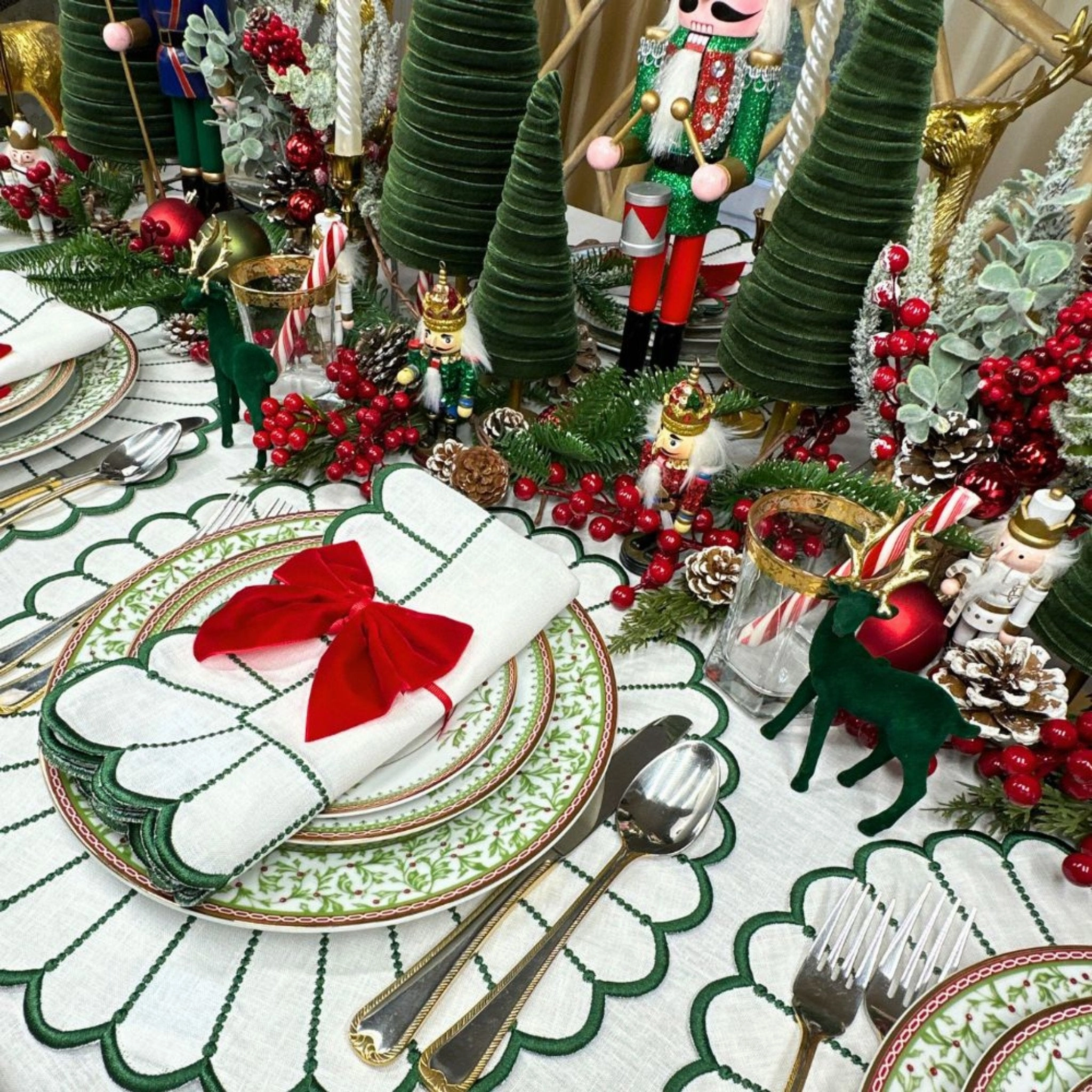 Studio Collection: Pippa Placemat in White/Dark Green, Set of 4