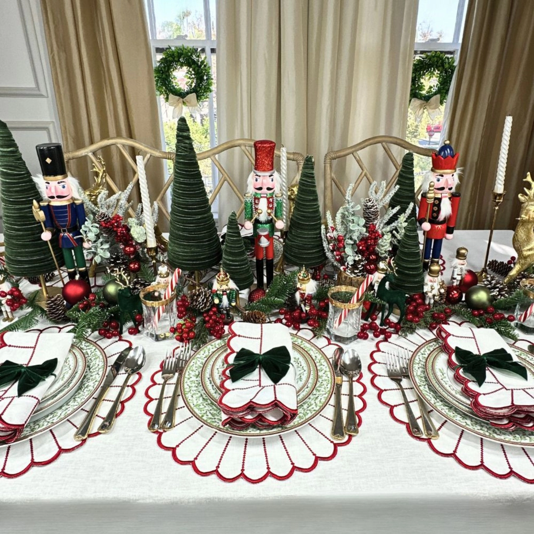 Studio Collection: Pippa Placemat in White/Red, Set of 4