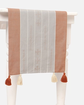 Synthesis Tangalia Cotton Table Runner ceramic table ornament