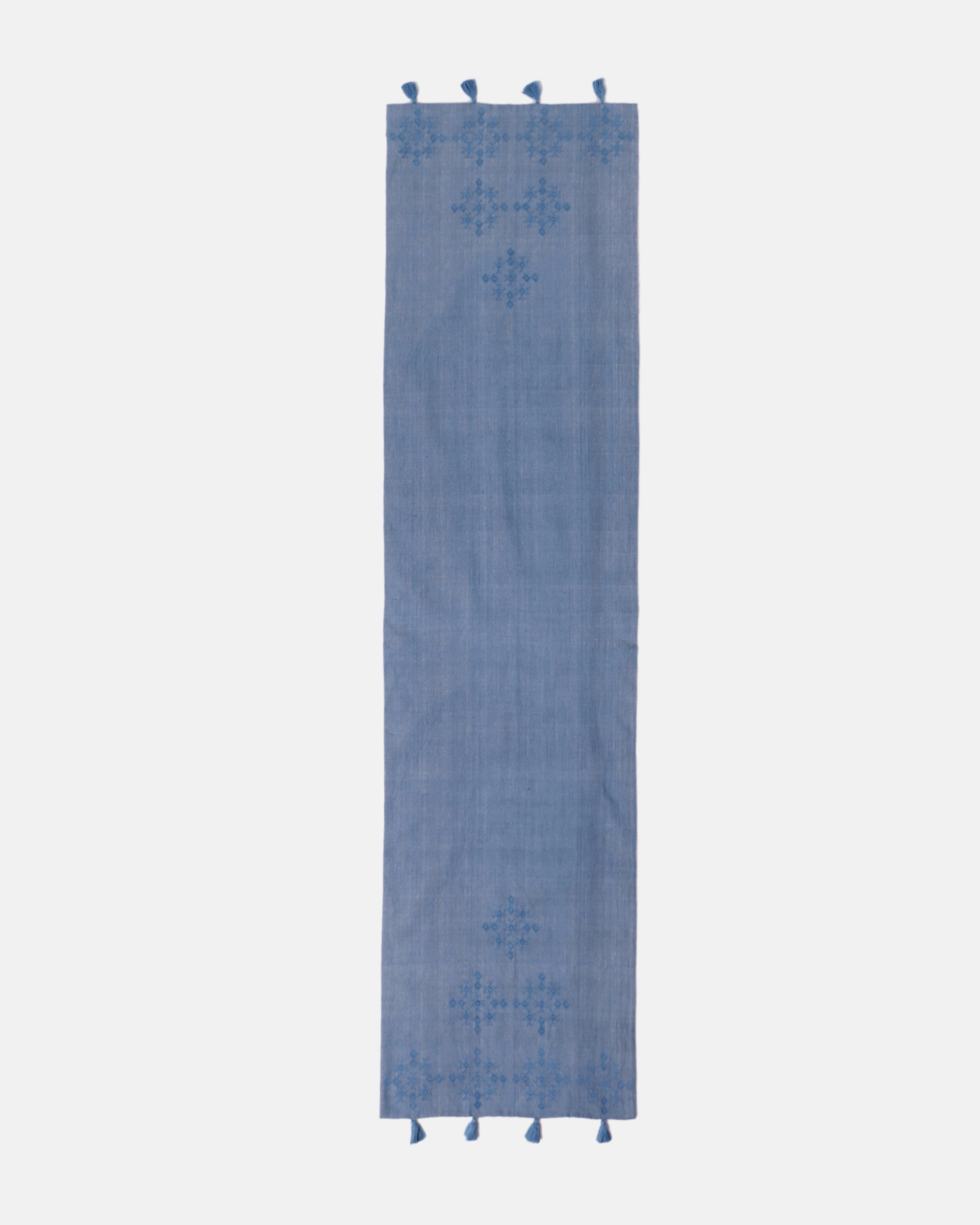 Taskeen Extra Weft Cotton Table Runner ceramic table ornament