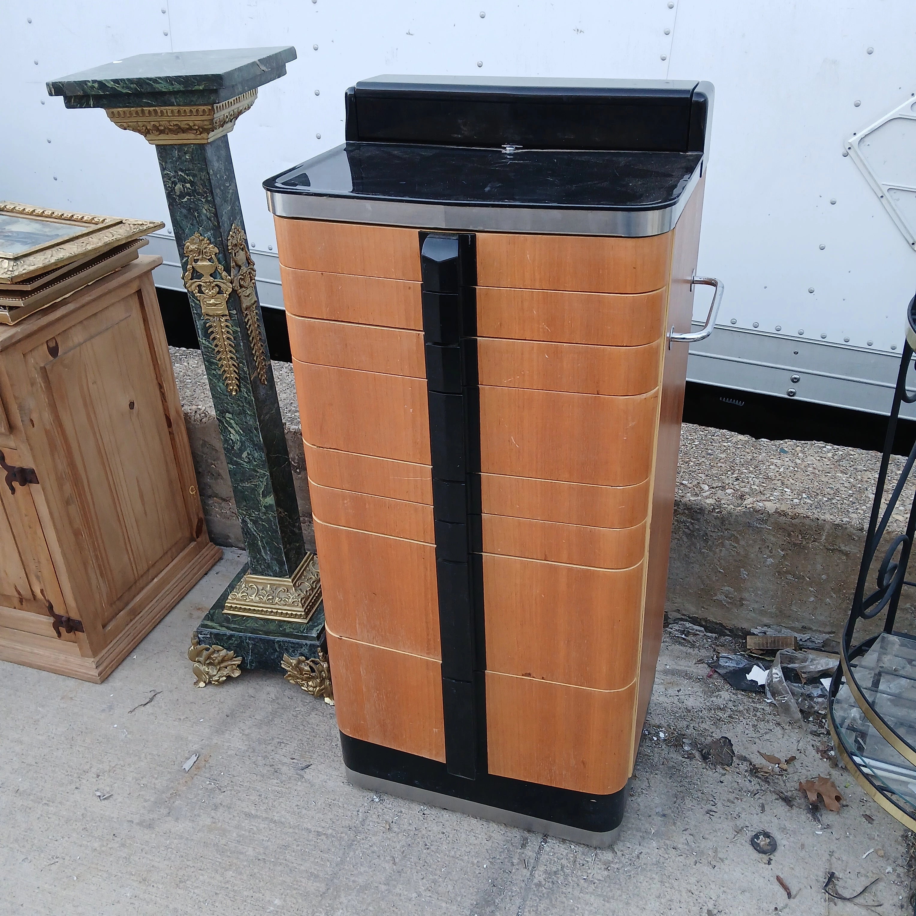 THE AMERICAN CABINET COMPANY DENTAL CABINET