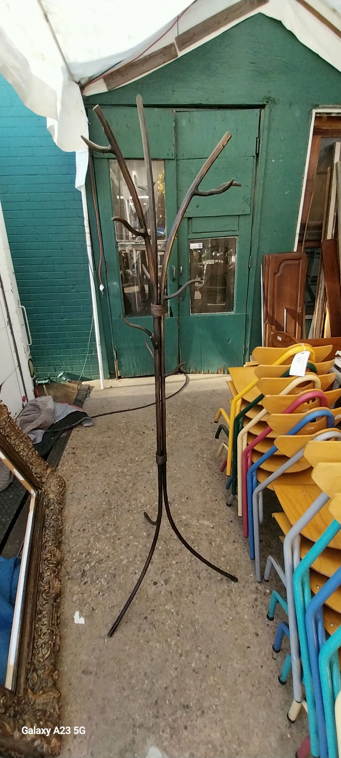 TREE SHAPED IRON HAT RACK artistic wall mural