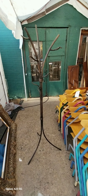 TREE SHAPED IRON HAT RACK artistic wall mural