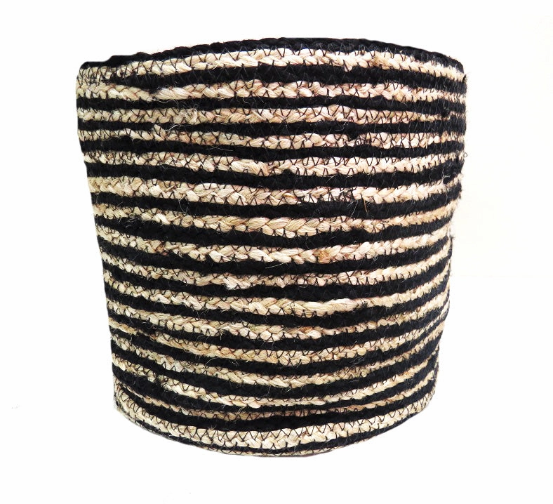 Twiga basket decorative home ornament
