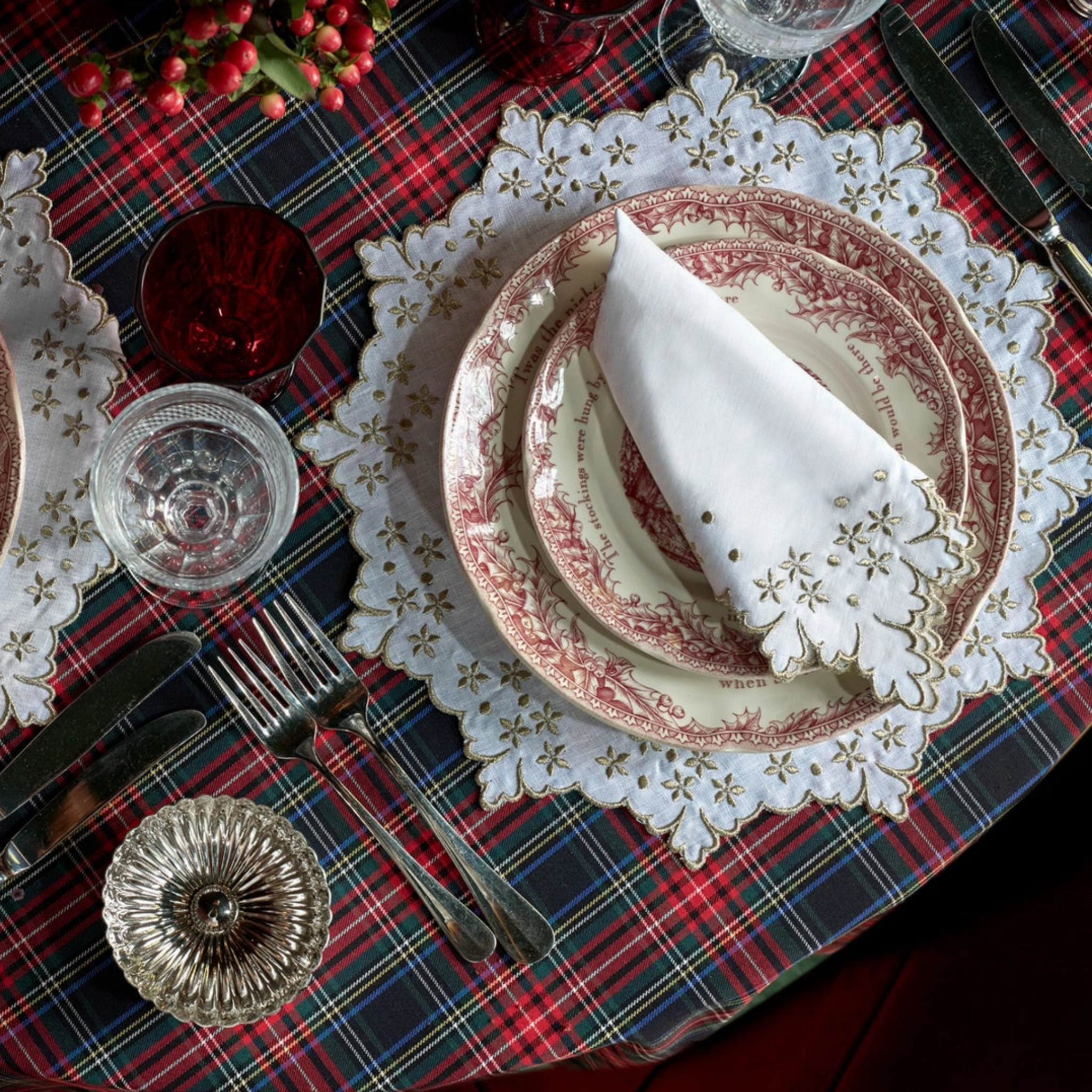 White Celeste Round Placemat With Gold Embroidery